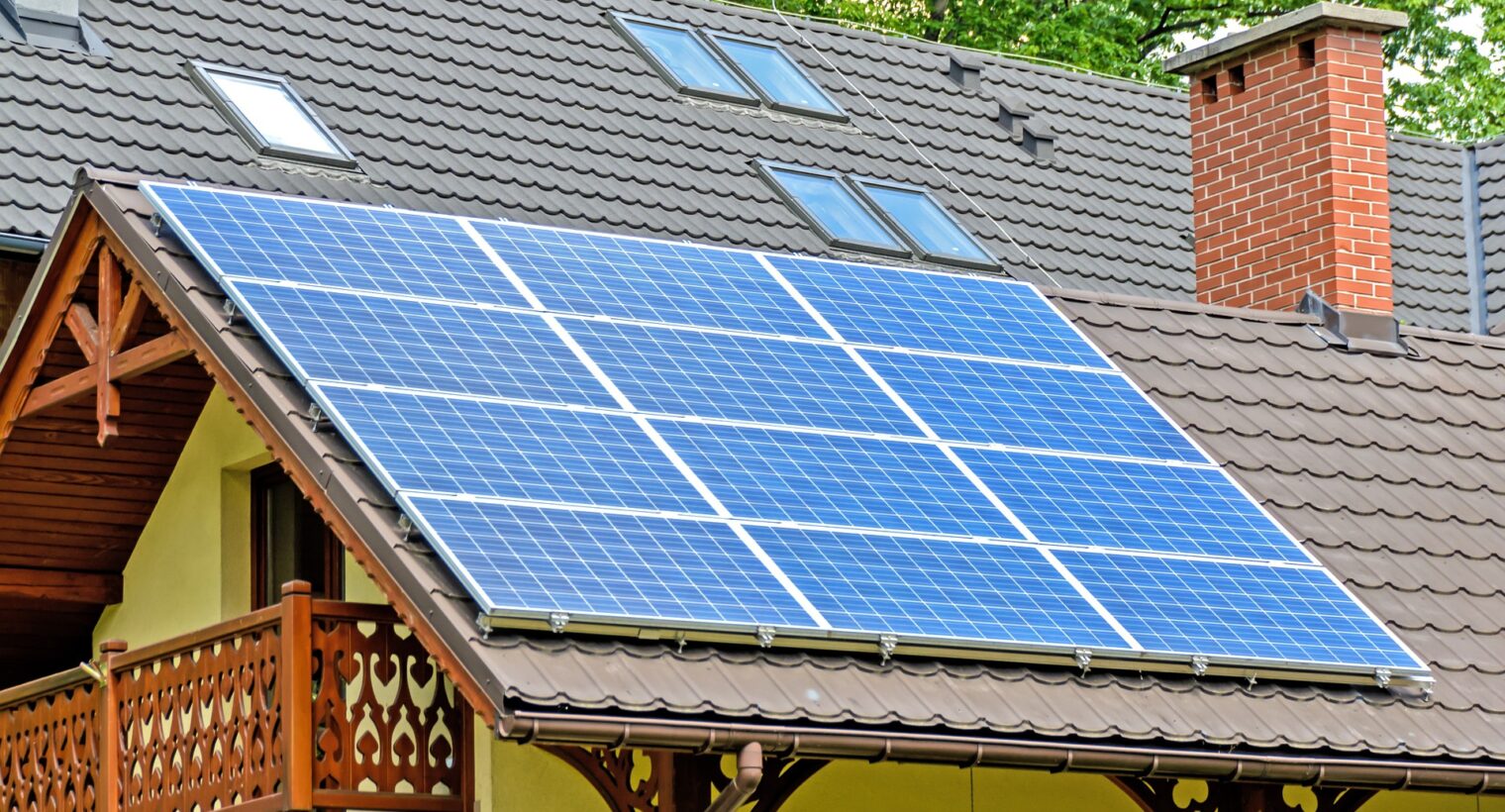 solar-panels-1477987_1920
